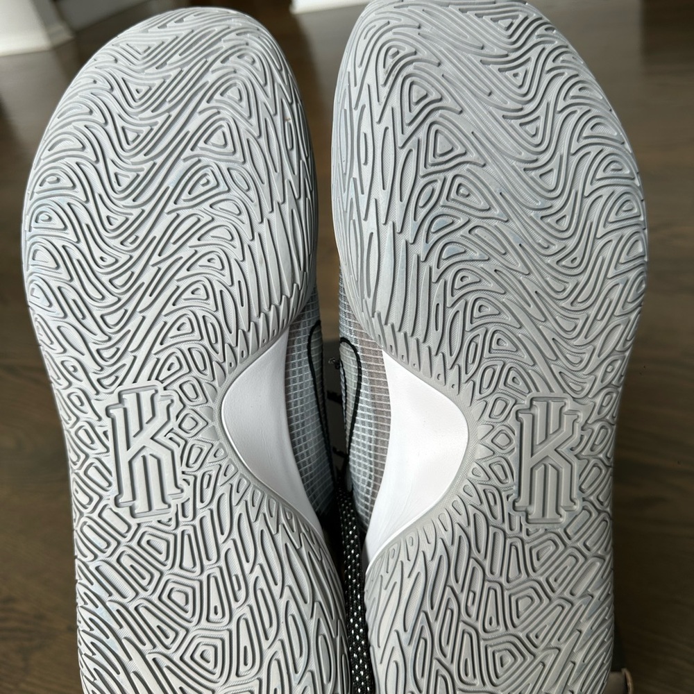 Kyrie Flytrap 4 - image 3